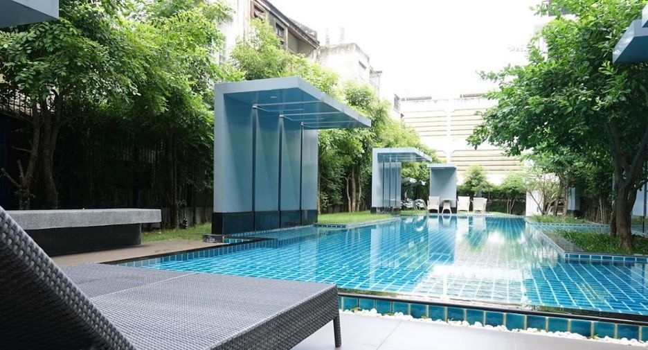 Chateau in Town Sukhumvit 64/1