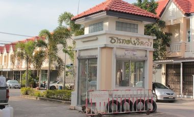 Tarn Tong Villa