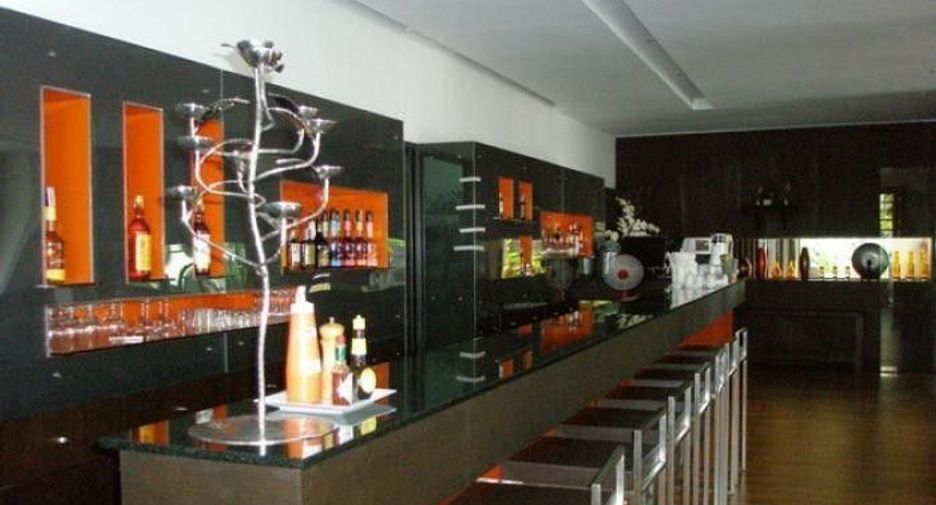 The Kris Condotel Bangtao