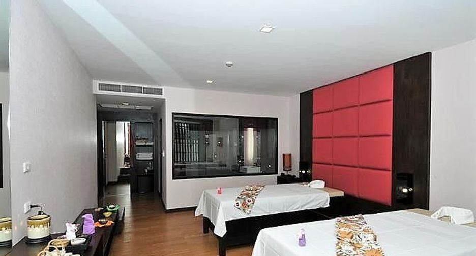 The Kris Condotel Bangtao