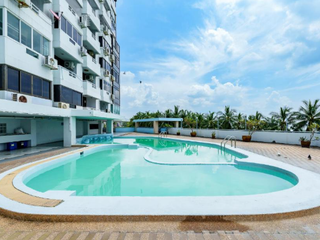 Bang Saen Royal Beach