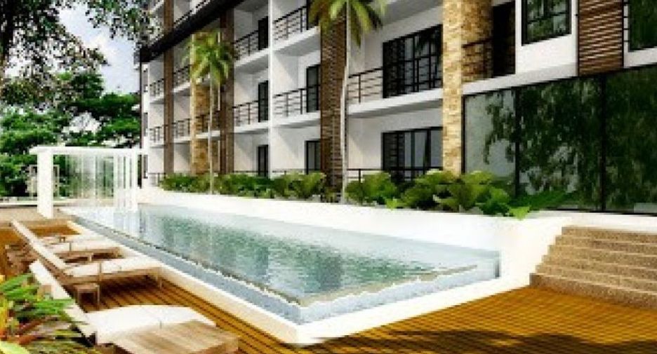 De Blue Resort & Condominium