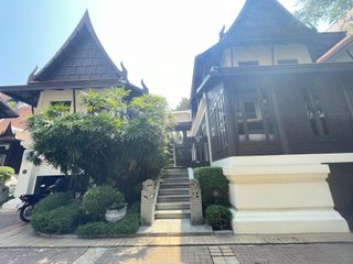 Baan Sukjai Sukhumvit 40