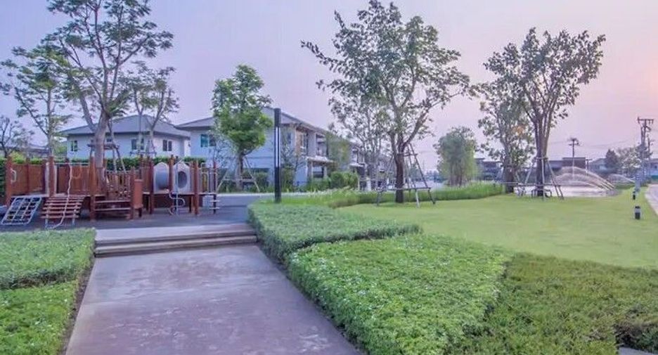 Casa Chaiyaphruek, Phutthamonthon Línea 5