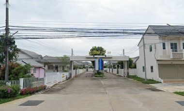 Navy House 39