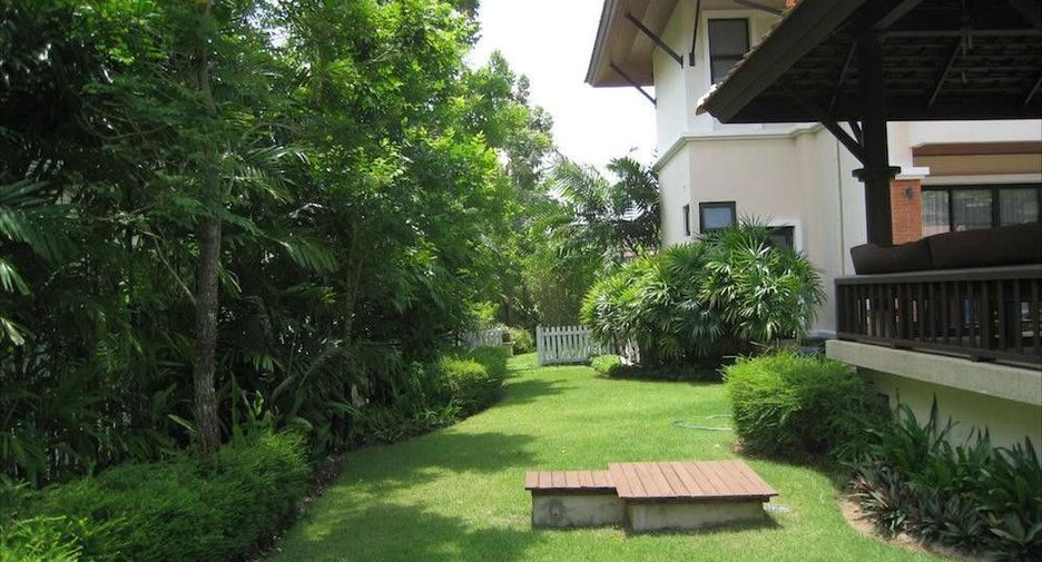 Laguna Village Residence