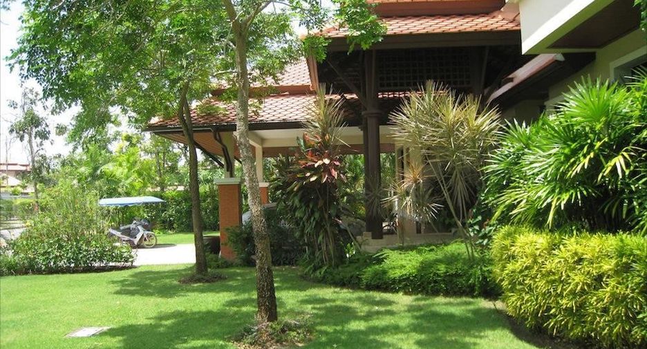 Laguna Village Residence