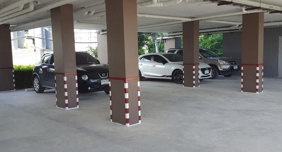 เดอะ ซี คอนโด