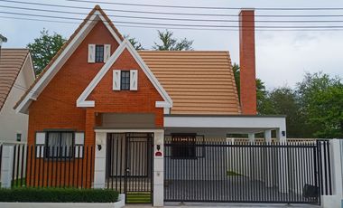 Hampton Bangsaray