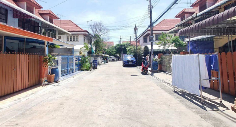 Haus Panya Nakhon