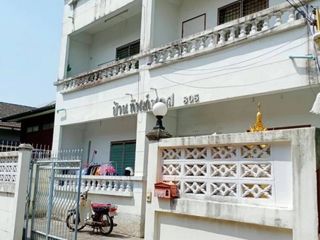 Tipp Place Apartment