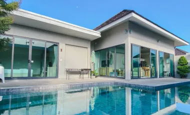 Paramontra Pool Villa