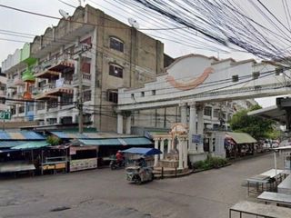 Sri-Thai Condotown