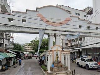 Sri-Thai Condotown