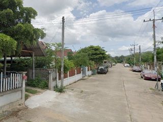 Ban Petch Muang Ek