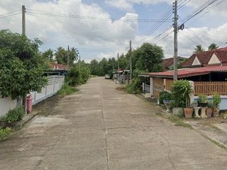 Ban Petch Muang Ek