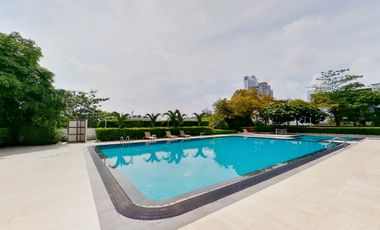 For rent 3 bedrooms condo in Watthana, Bangkok