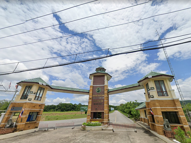 Sir James Resort And Country Club