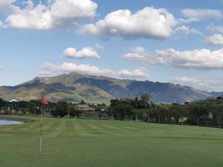 Sir James Resort & Country Club