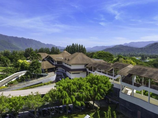 Sir James Resort & Country Club