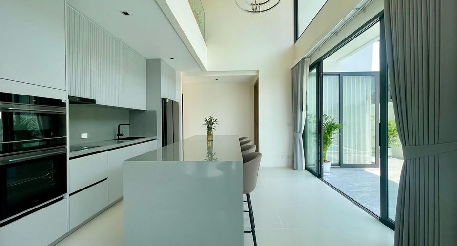 Mali Thai Pool Villas