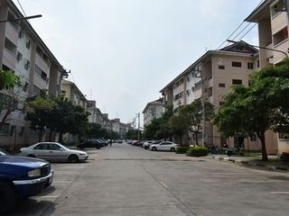 Baan Ua-Athorn Nakhon Chai Si (Thatumnak)