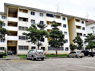 Baan Ua-Athorn Nakhon Chai Si (Thatumnak)