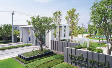 Casa adosada en alquiler y en venta de 3 habitaciones en Bang Yai, Nonthaburi
