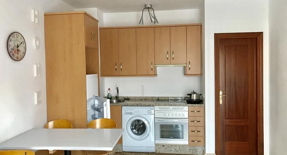 Esmeralda Apartments