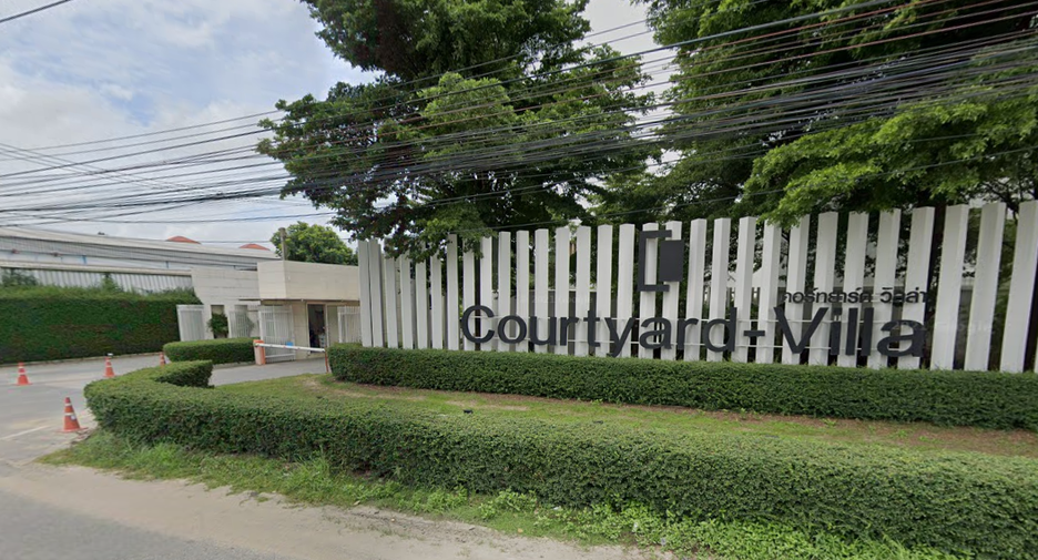 Courtyard Villa Rama 9-Wongwaen