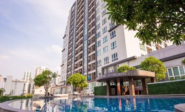 15 Sukhumvit Resident