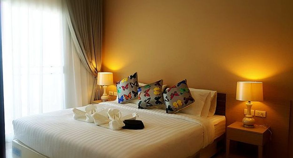 UR thonglor soi 13