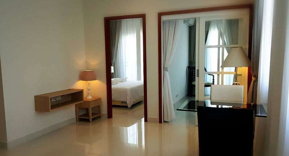 UR thonglor soi 13