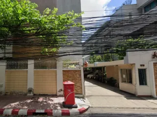 Kannikar Court