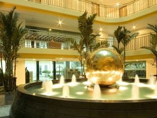 Golden Pearl Hotel