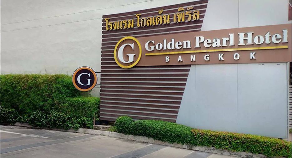 Golden Pearl Hotel