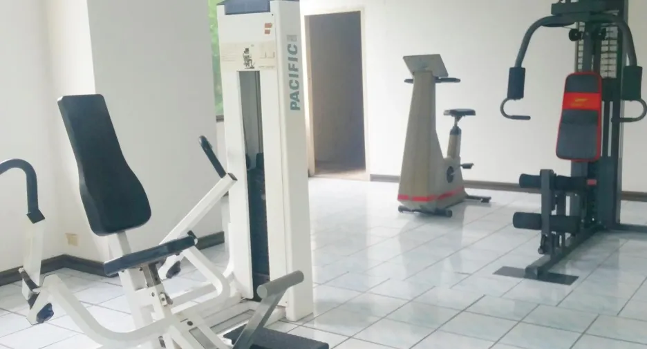 อังเกตุ คอนโด