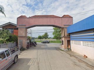 Song Fang Khlong Village